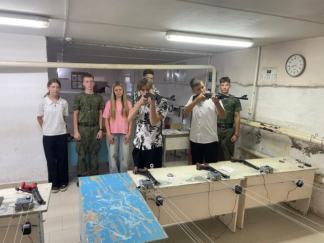 КРЫМСКИЕ СТРЕЛКИ ГОТОВЫ К ТРУДУ И ОБОРОНЕ!